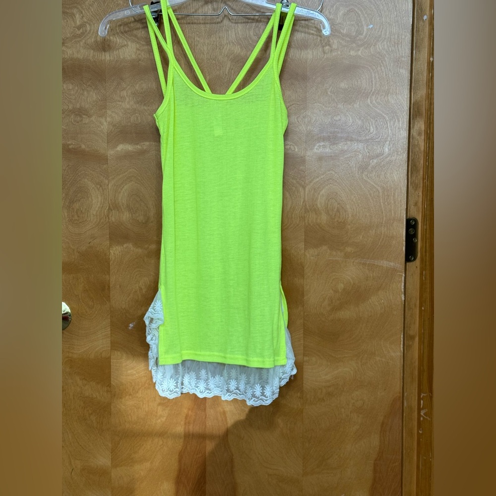New Gypsy Junkies tank lace hem top s